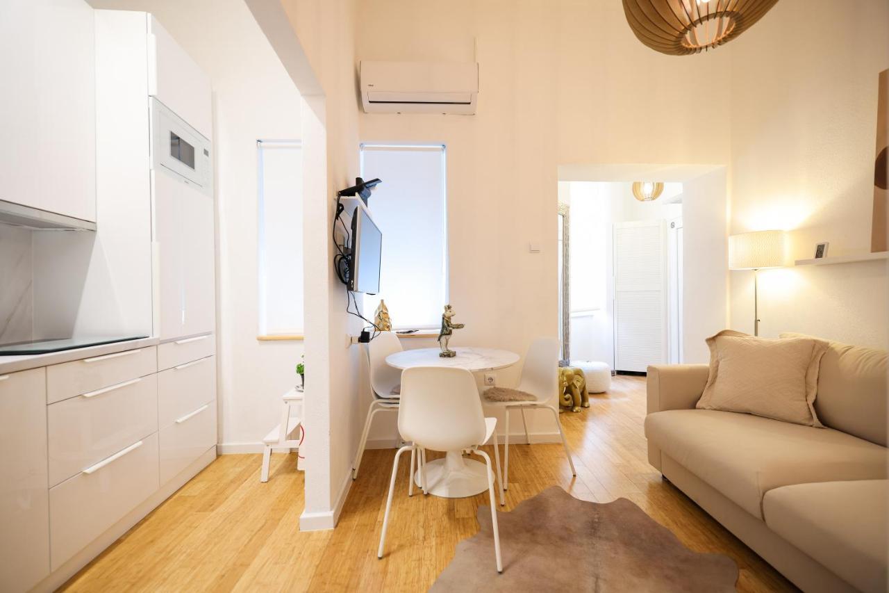Iadra Apartment In City Center Zadar Exterior foto